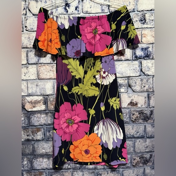 Trina Turk Off Shoulder Dress sz XS - Picture 2 of 7